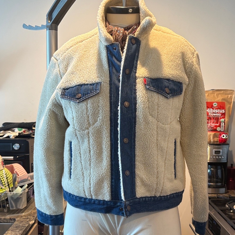 Levi's woman’s  Cream and Blue Sherpa Bomber Jacket